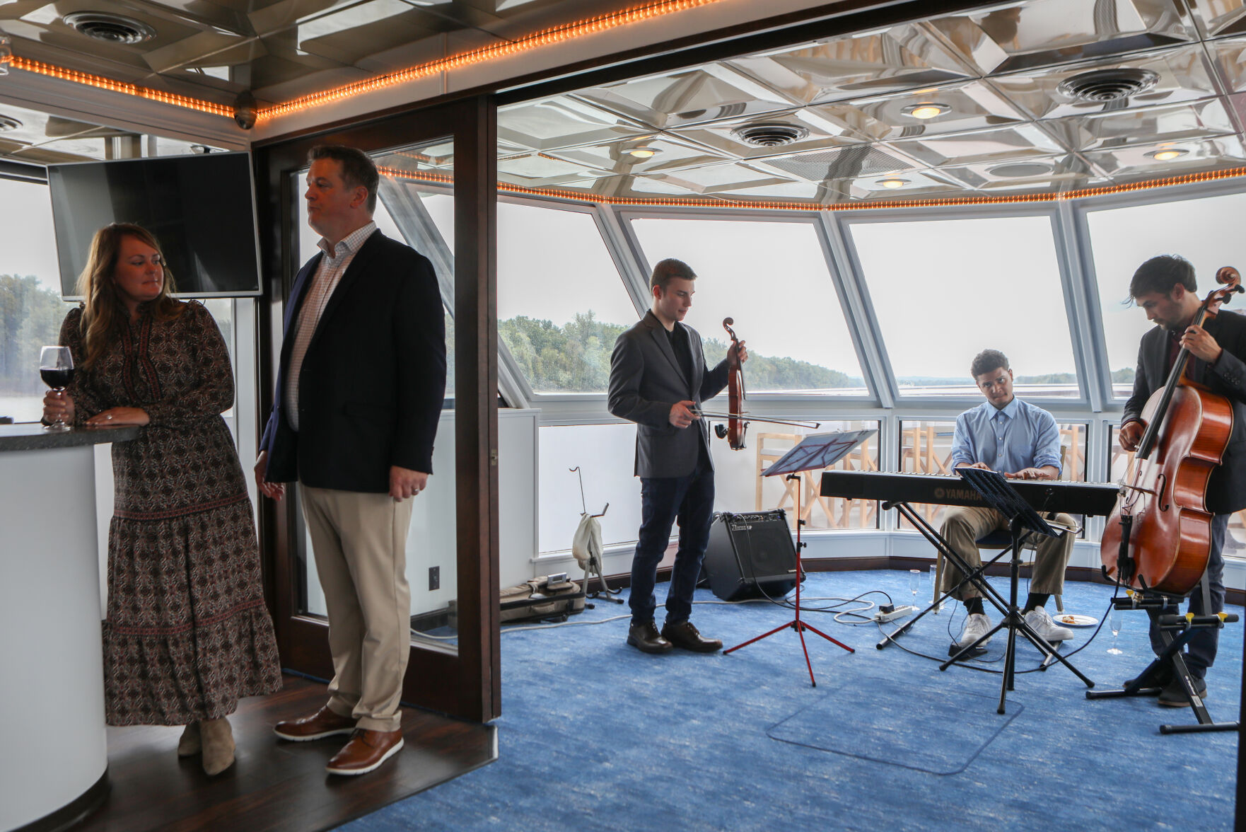 Expedition Jazz trio performs